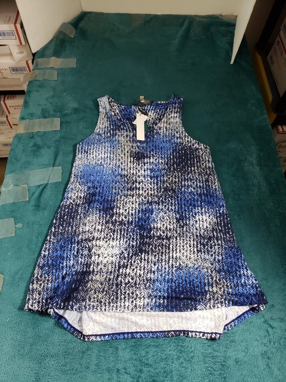 Rose & Olive Top Size Small Women Blue Abstract Print Sleeveless Ladies NWT